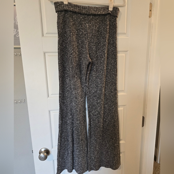 Super soft fold over flare pants - Picture 1 of 8